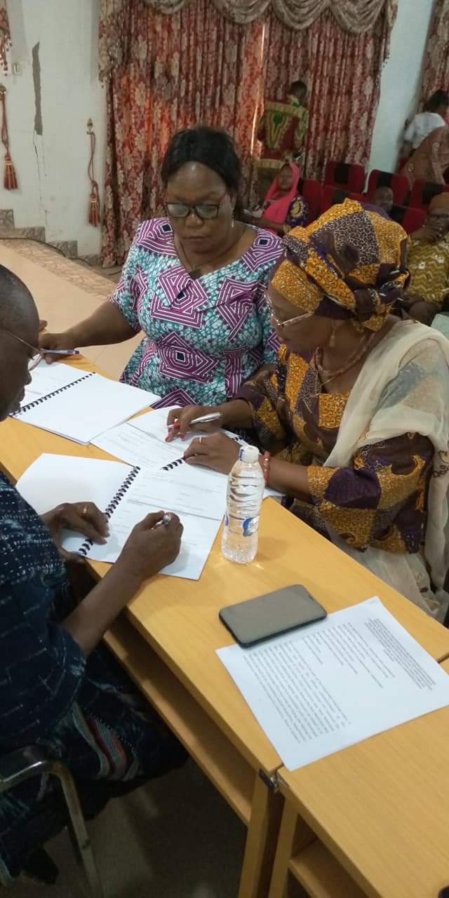 Savannah Region MMDCE’s signs Performance Contract.