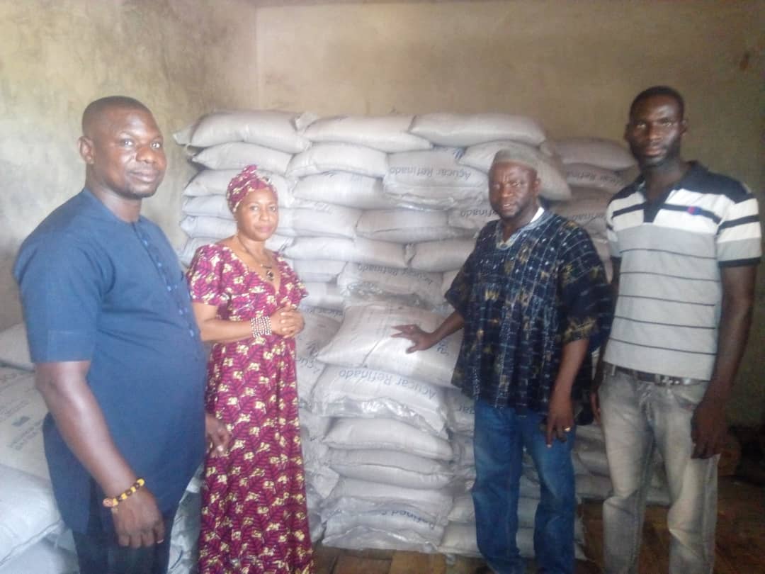 Sawla-Tuna-Kalba:MP Donates Sugar To Constituents.