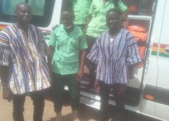 Banasco Seidu Nuhu secures ambulance for Tuna Emergency Medical Services station.
