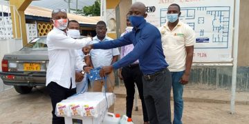 Sawla- NGO donates PPEs to maternity home clinic.