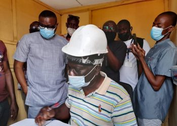 Savannah Regional Minister stops furious cargo drivers from demonstration against Sawla Axle Weighing officials.