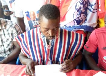 Bole NPP Youth up in arms against DCE ; appeal to president not to maintain her.