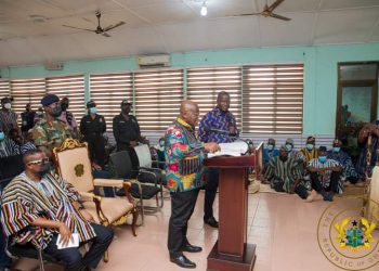 Akufo-Addo pays courtesy call on Yagbon wura.