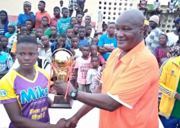 Simariyiri emerged overall champions of Bole District Juvenile Volleyball Competition.