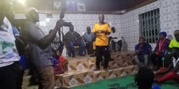 Hundreds welcome STK Stars back home.