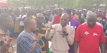 MP for Sawla-Tuna-Kalba donates to support 2022 Savannah football tournament.