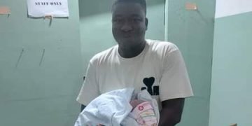 Baby dumped in public toilet survives.