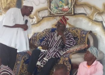 Bole Bolewura meets youth groups over mysterious killings in town.