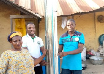 Bole District Community Foundation supports fire victim.