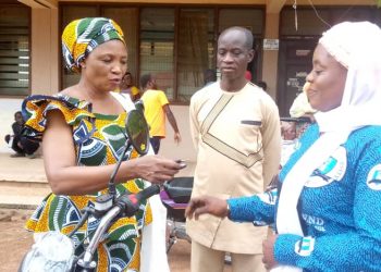 Workers of ECOZOIL in Bole District receive working tools.