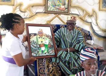 Principal of Bole Nursing and Midwifery Training College pays courtesy call on Bolewura.