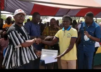 Sawla- Tuna-Kalba MP rewards best BECE graduates.