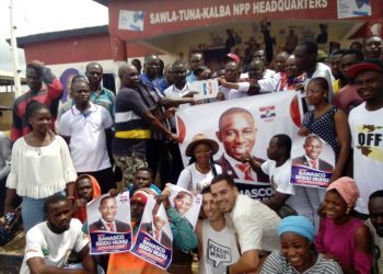 Supporters of Seidu Nuhu Banasco pick nomination forms for NPP parliamentary election in Sawla- Tuna-Kalba.