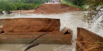 Heavy rains cut off Bole-Wa road at Doli.