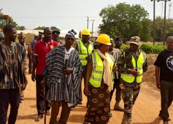 Bole DCE cuts sod for construction of Bole-Dollar Power Road.