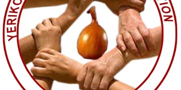 Yarikoi – Mekaa Youth Association presents GH¢6,400 education fund to support to girl- child education.