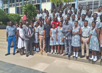 Students from Tuna SHTS visit Parliament.