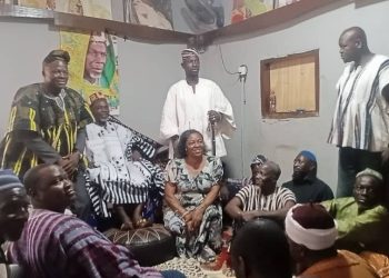 Apostle Dr Moses Sansah Konjon pays courtesy call on Yagbonwura.