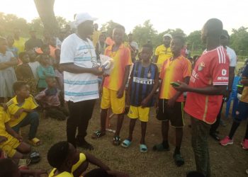 Bole District Juvenile Volleyball Team Receives Support.