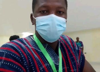 Extension officer urges farmers to adapt to unpredictable rainfall with quick-maturing crops.