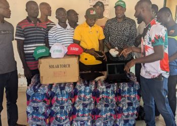 Hon. Yahaya Issahaku (Kalusha) donates to NDC Savannah Region.