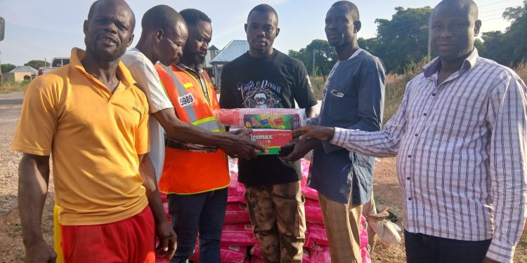 BOLE DCE With NADMO Continue To Donate Relief Items To Affected Communities involved in Gbinyiri Conflict.