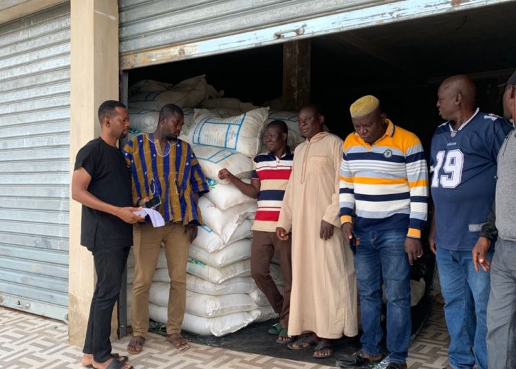 Hon.Andrew Dari Chiwitey secures 3,000 bags of fertiliser for Sawla -Tuna- Kalba farmers.